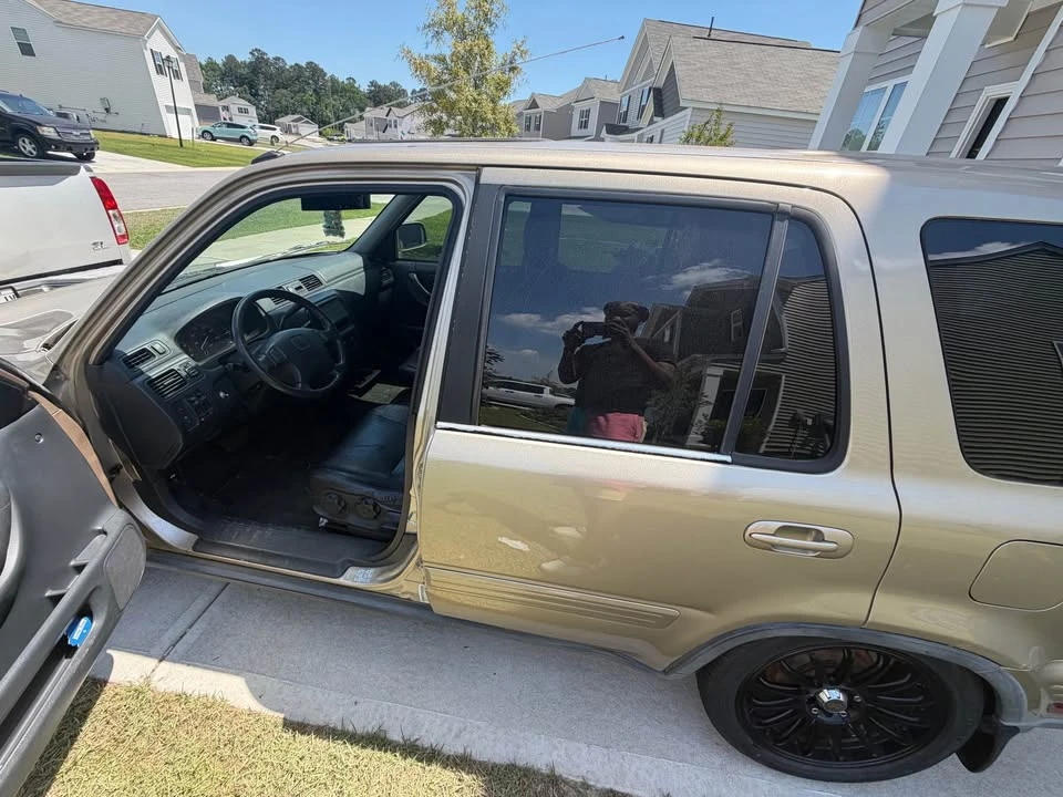 2001 Honda CR-V 1st Gen - Image 7 of 8