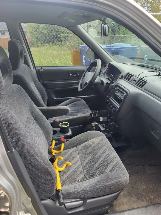 2001 Honda CR-V 1st Gen - Image 7 of 11