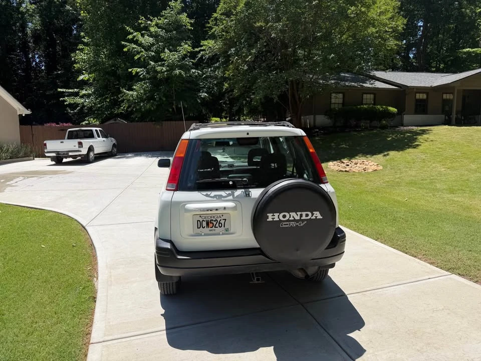 2001 Honda CR-V 1st Gen - Image 2 of 15
