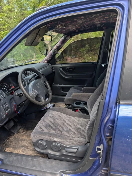 2001 Honda CR-V 1st Gen - Image 4 of 6