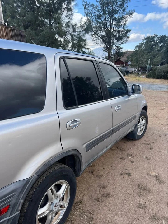 2001 Honda CR-V 1st Gen - Image 8 of 11