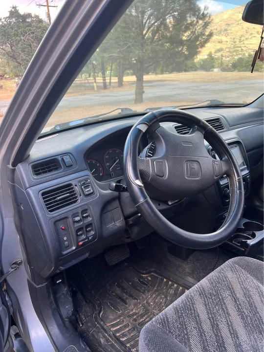 2001 Honda CR-V 1st Gen - Image 10 of 11