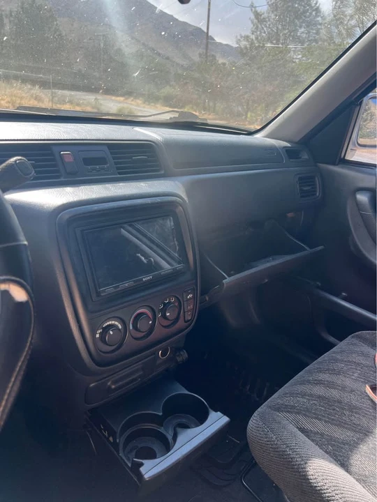 2001 Honda CR-V 1st Gen - Image 2 of 11