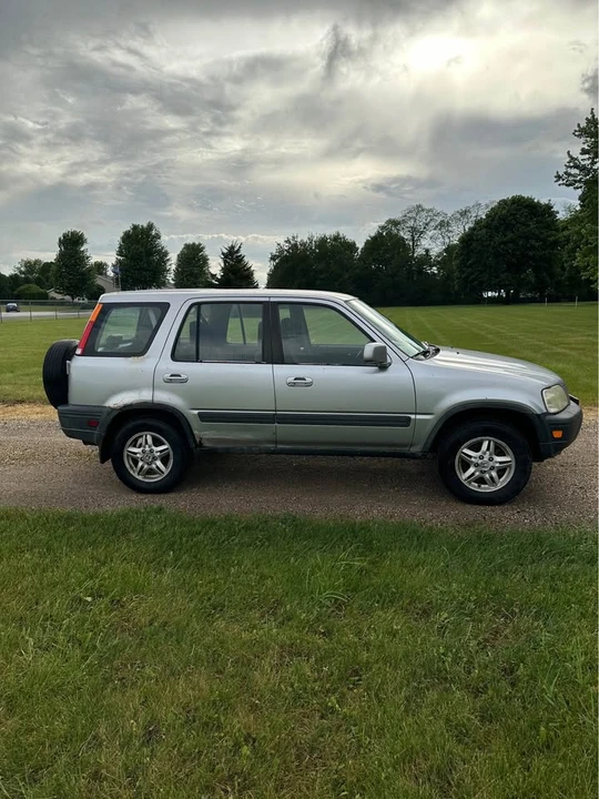 2001 Honda CR-V 1st Gen - Image 3 of 8