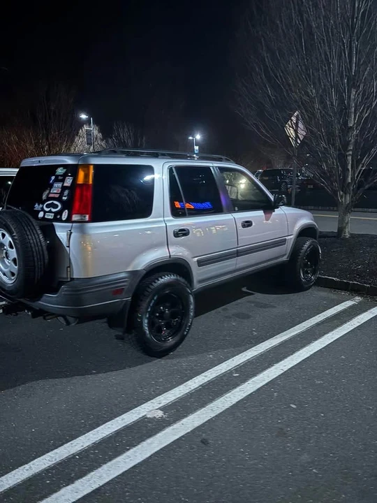 2001 Honda CR-V 1st Gen - Image 2 of 3