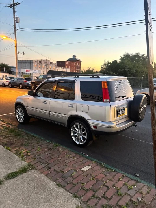2001 Honda CR-V 1st Gen - Image 3 of 4