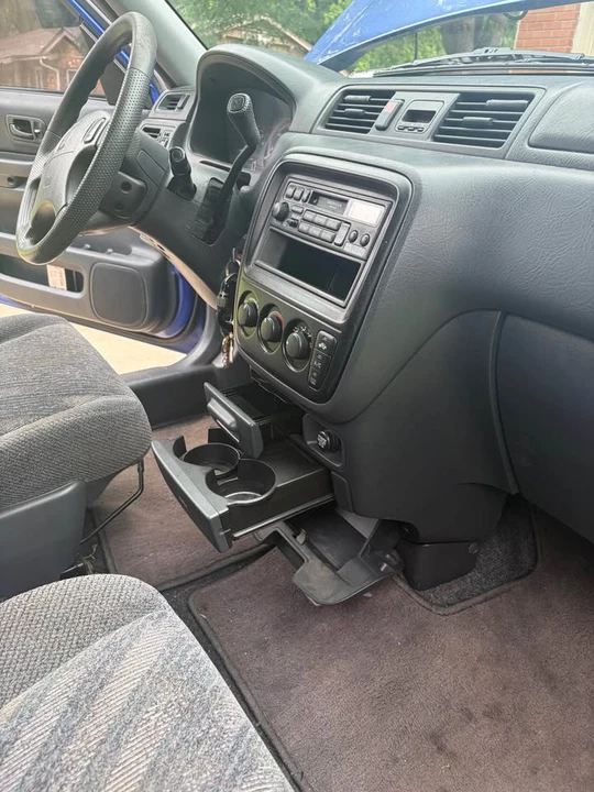 2001 Honda CR-V 1st Gen - Image 4 of 13