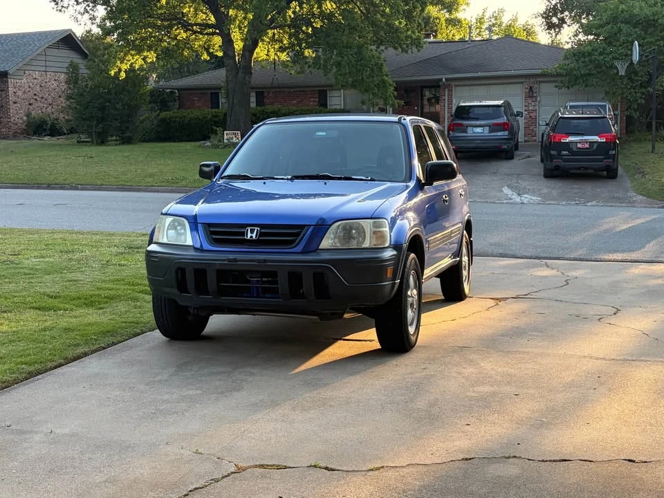 2001 Honda CR-V 1st Gen - Image 2 of 13