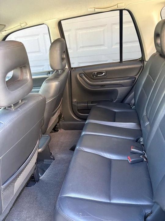 2001 Honda CR-V 1st Gen - Image 13 of 16