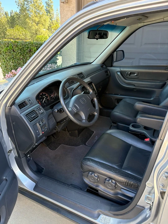 2001 Honda CR-V 1st Gen - Image 5 of 16