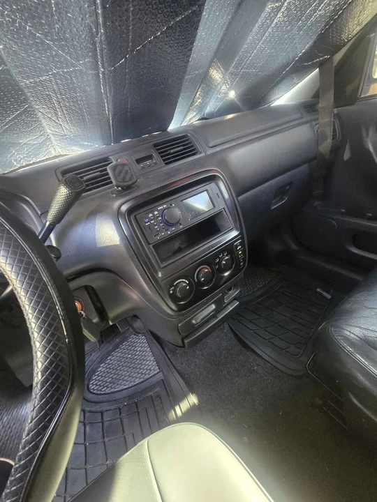 2001 Honda CR-V 1st Gen - Image 7 of 16
