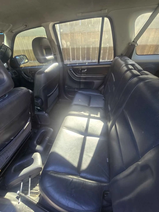 2001 Honda CR-V 1st Gen - Image 5 of 16