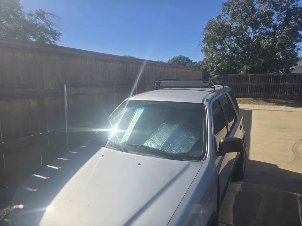 2001 Honda CR-V 1st Gen - Image 2 of 16