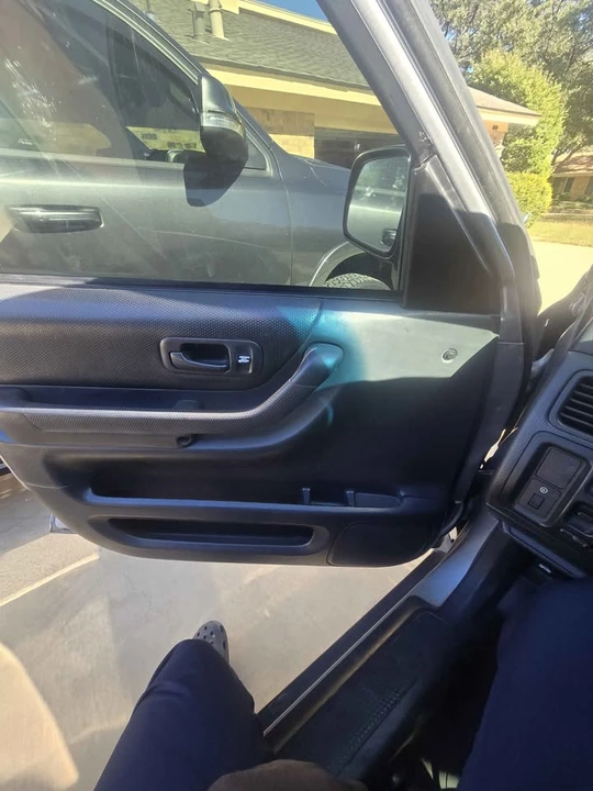 2001 Honda CR-V 1st Gen - Image 9 of 16