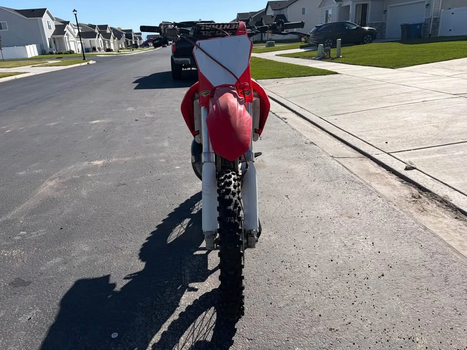 2001 Honda CR - Image 2 of 7