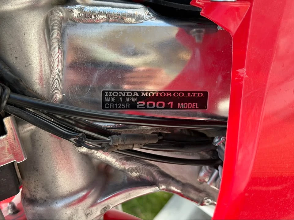 2001 Honda CR - Image 6 of 12
