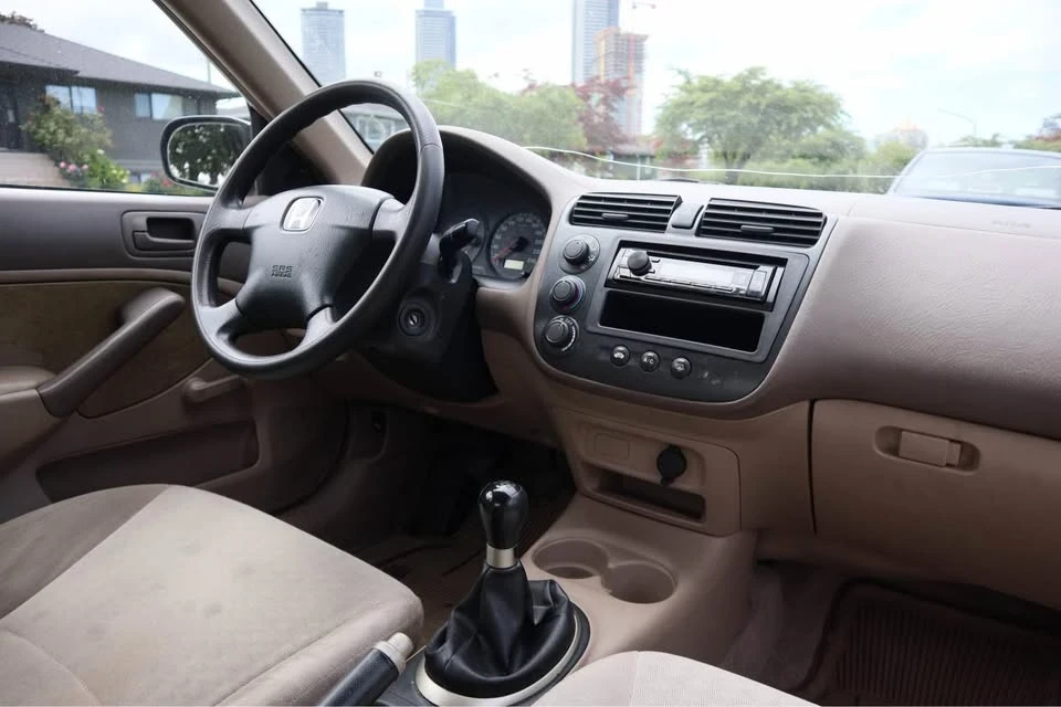 2001 Honda Civic 7th Gen - Image 2 of 8