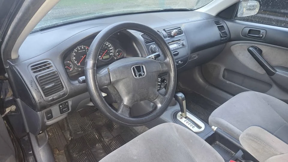 2001 Honda Civic 7th Gen - Image 2 of 10