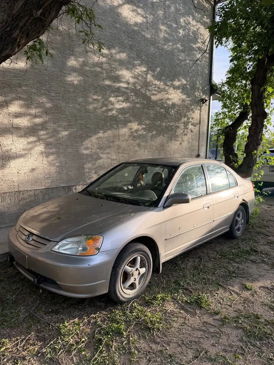 2001 Honda Civic 7th Gen - Image 2 of 6