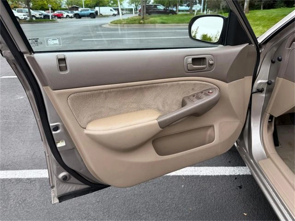 2001 Honda Civic 7th Gen - Image 14 of 31