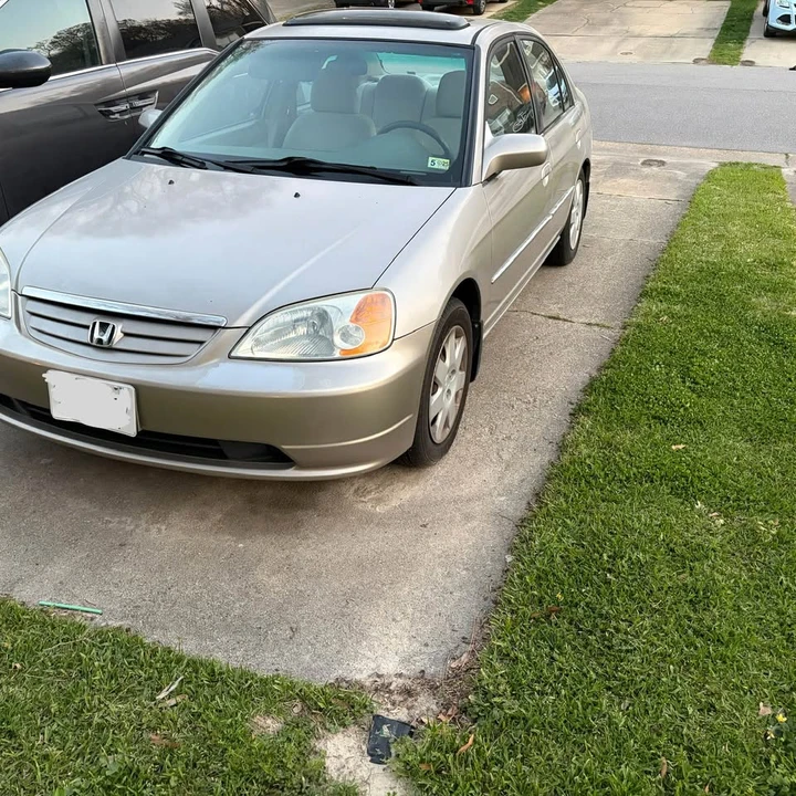 2001 Honda Civic 7th Gen - Image 2 of 10