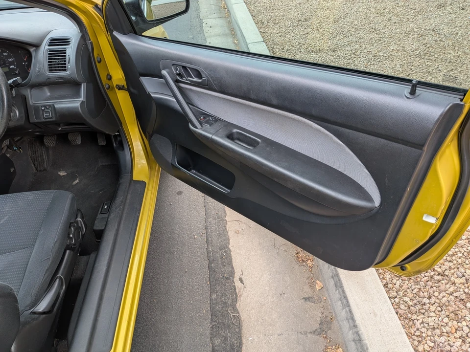 2001 Honda Civic 7th Gen - Image 12 of 16