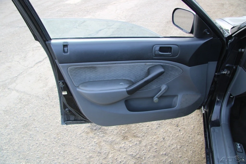 2001 Honda Civic 7th Gen - Image 11 of 21