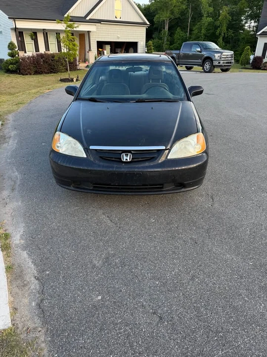 2001 Honda Civic 7th Gen - Image 2 of 12