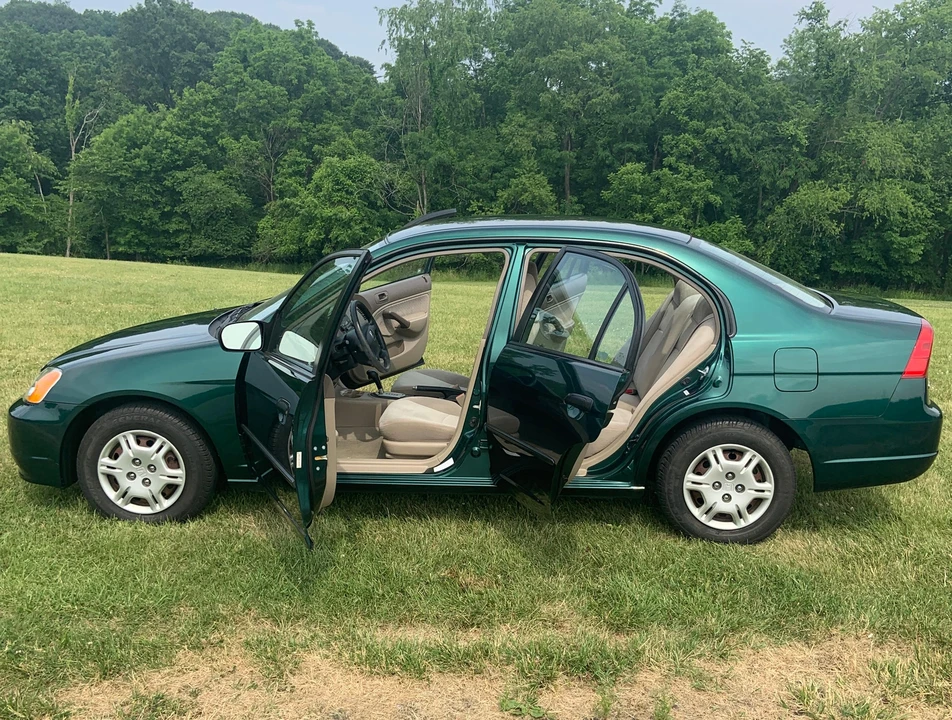 2001 Honda Civic 7th Gen - Image 9 of 31
