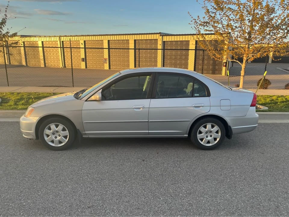 2001 Honda Civic 7th Gen - Image 2 of 11