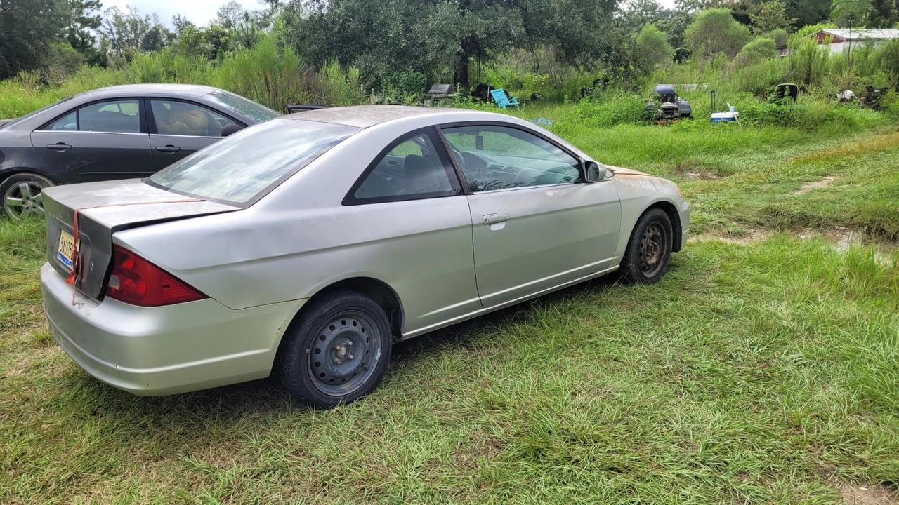 2001 Honda Civic 7th Gen - Image 5 of 13