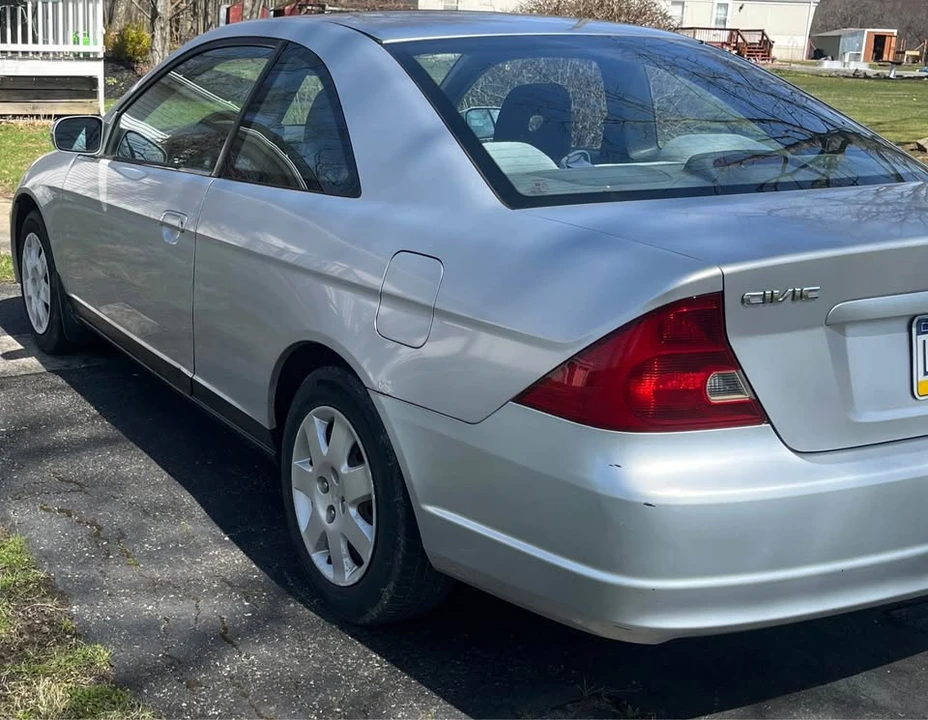 2001 Honda Civic 7th Gen - Image 4 of 6