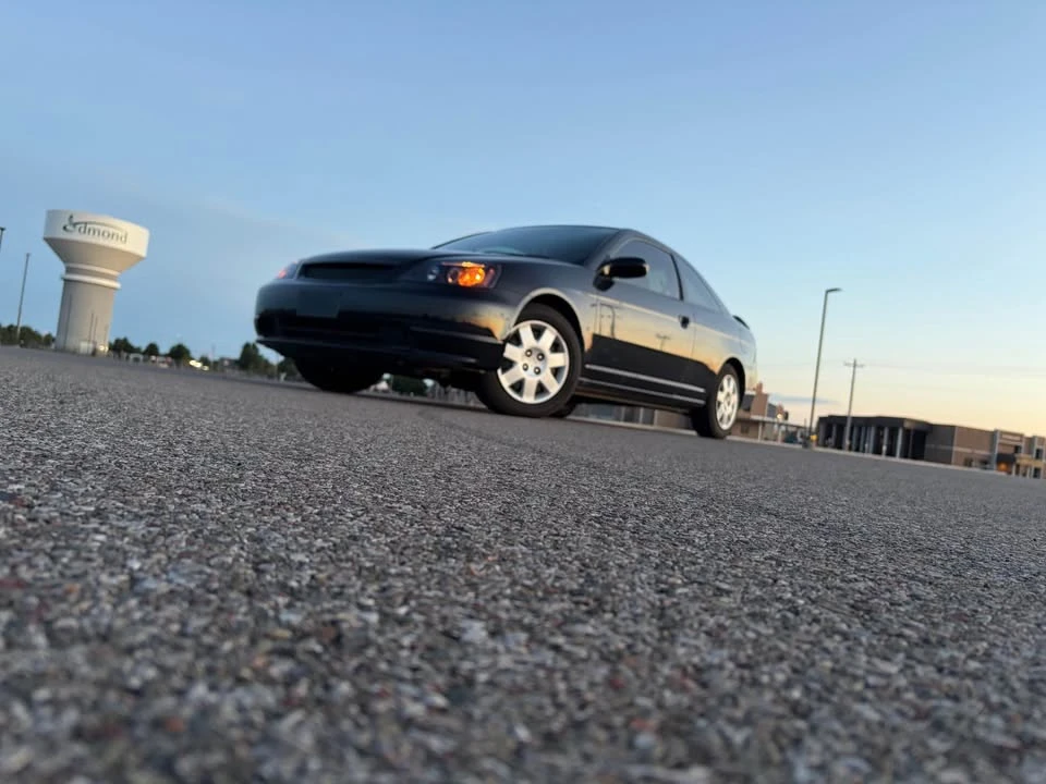 2001 Honda Civic 7th Gen - Image 2 of 8