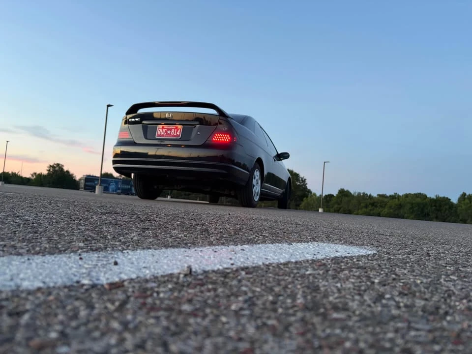2001 Honda Civic 7th Gen - Image 3 of 8