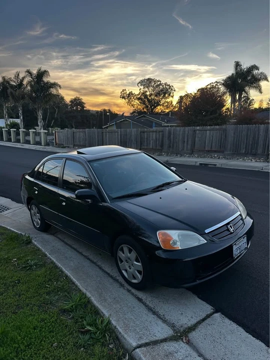 2001 Honda Civic 7th Gen - Image 2 of 8