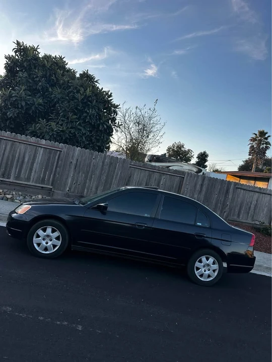 2001 Honda Civic 7th Gen - Image 3 of 8