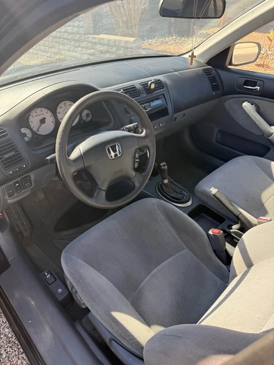2001 Honda Civic 7th Gen - Image 2 of 3
