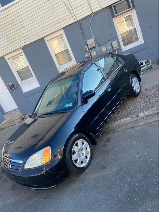 2001 Honda Civic 7th Gen - Image 2 of 8