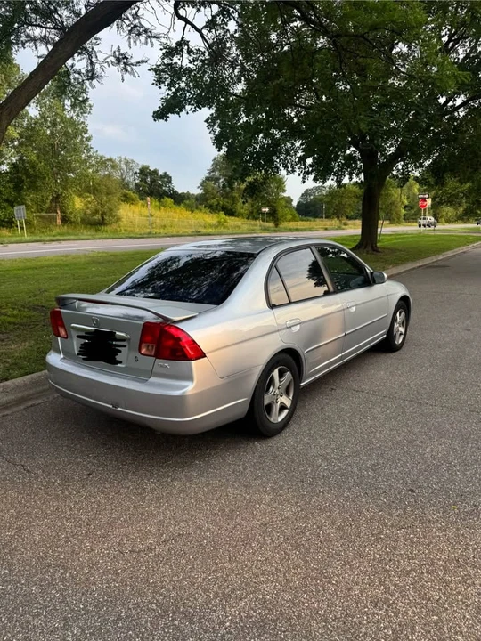 2001 Honda Civic 7th Gen - Image 3 of 5