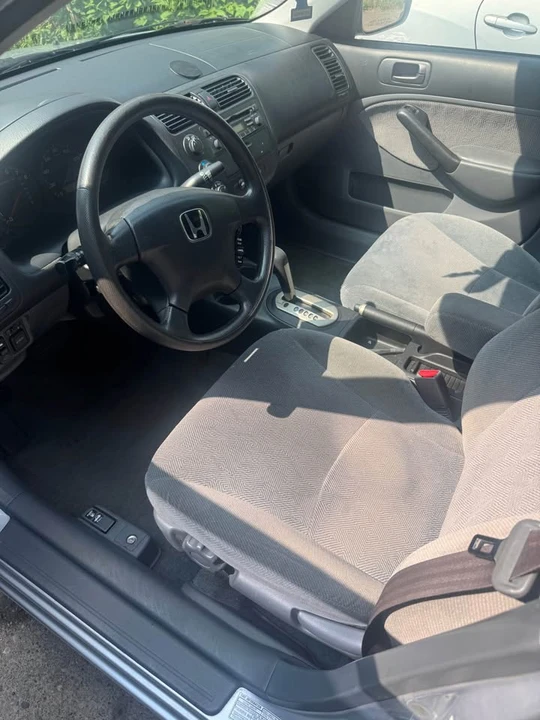 2001 Honda Civic 7th Gen - Image 4 of 5