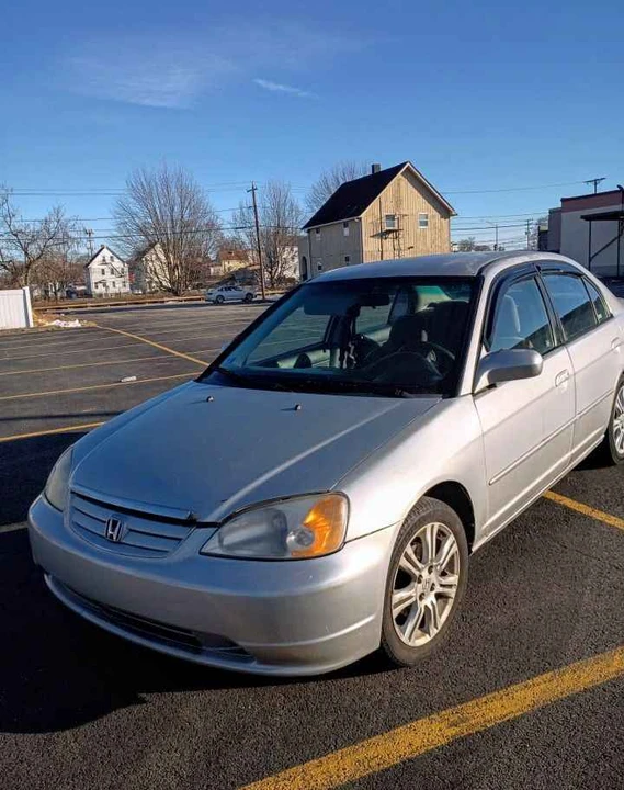 2001 Honda Civic 7th Gen - Image 2 of 10