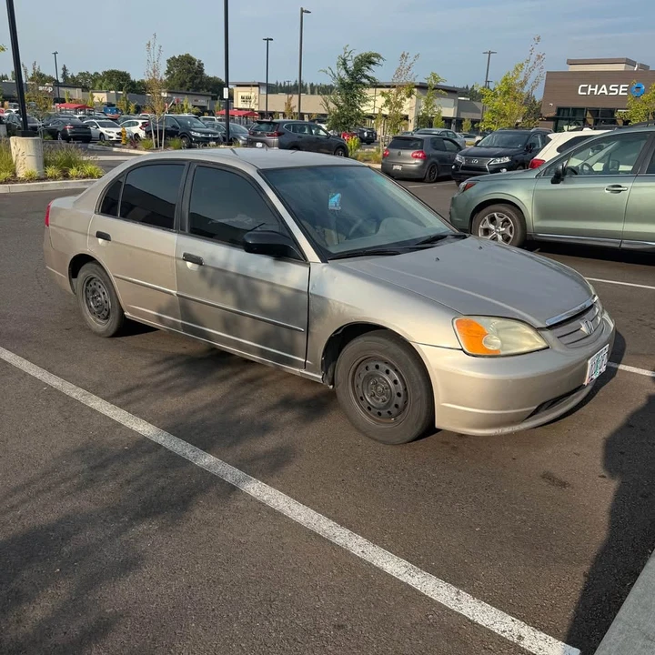 2001 Honda Civic 7th Gen - Image 2 of 4