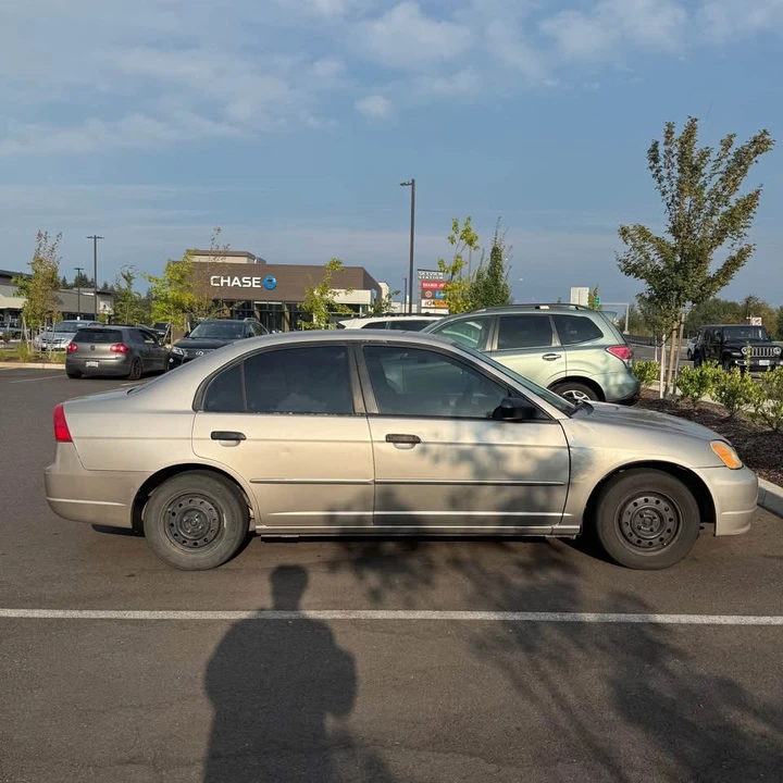 2001 Honda Civic 7th Gen - Image 3 of 4