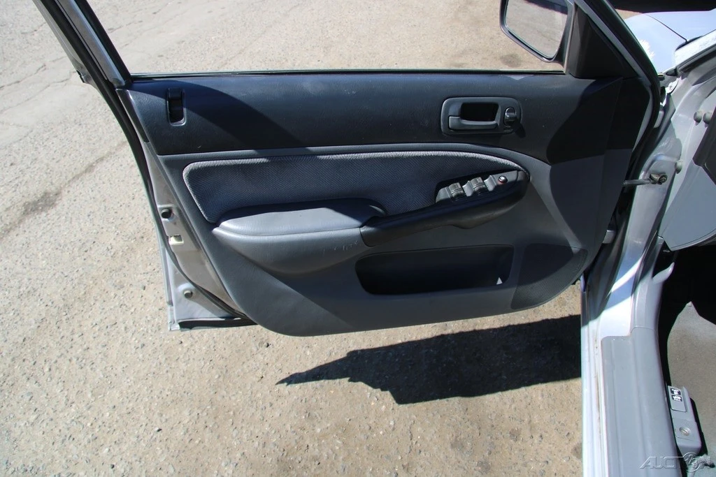 2001 Honda Civic 7th Gen - Image 14 of 21