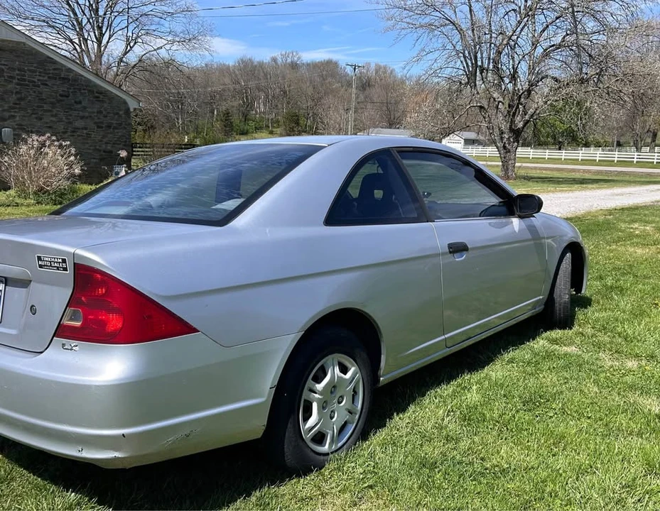 2001 Honda Civic 7th Gen - Image 2 of 10