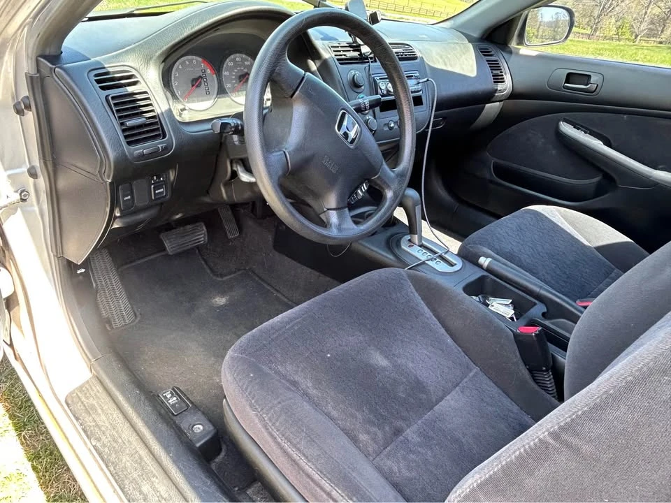 2001 Honda Civic 7th Gen - Image 4 of 10