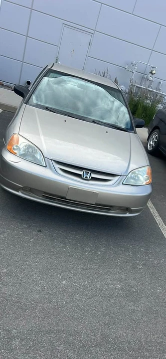 2001 Honda Civic 7th Gen - Image 2 of 3