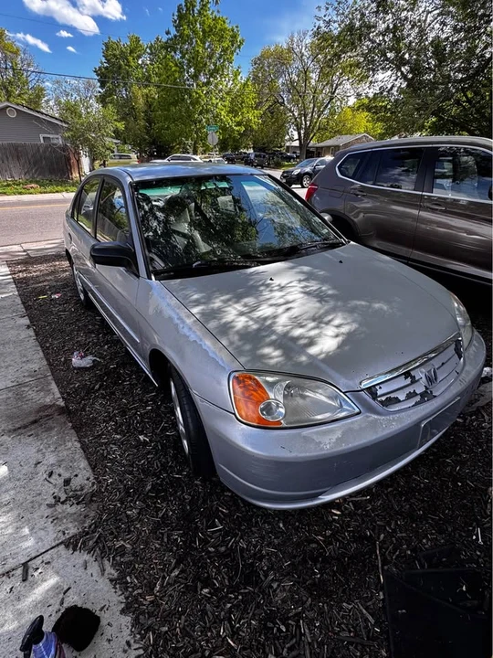 2001 Honda Civic 7th Gen - Image 2 of 8