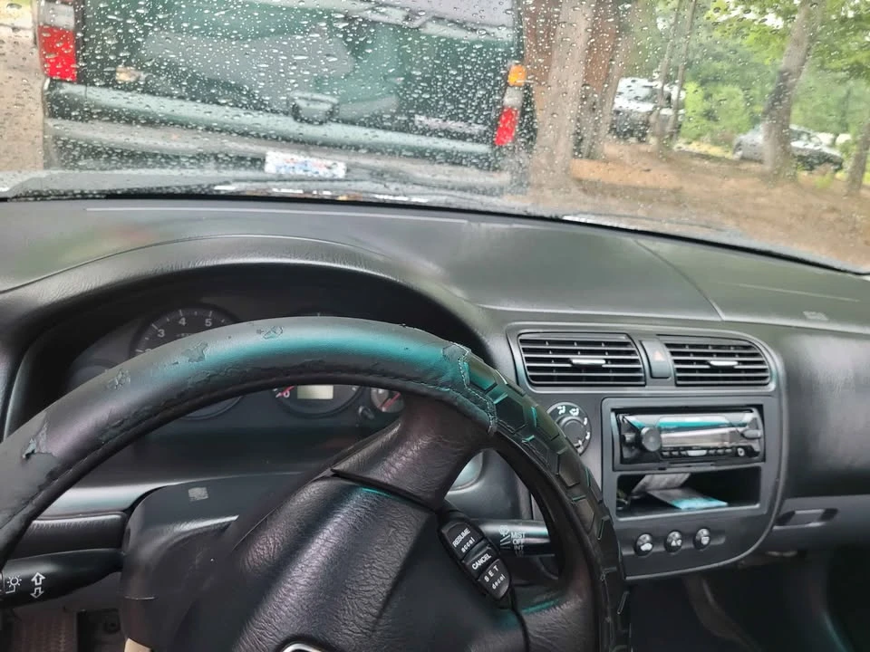 2001 Honda Civic 7th Gen - Image 4 of 4