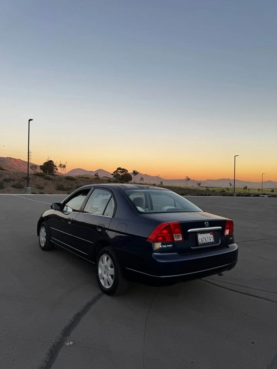 2001 Honda Civic 7th Gen - Image 4 of 12